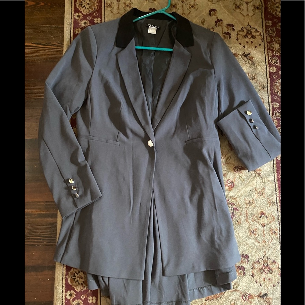 Venus Flattering Dress Blazer